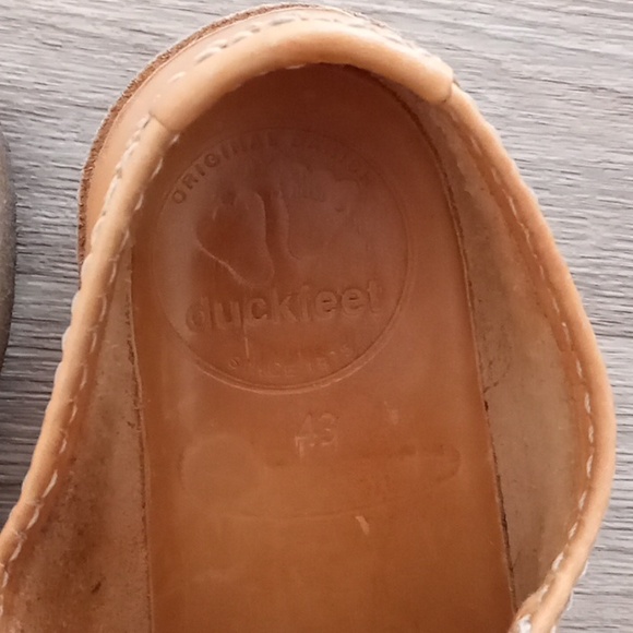 Duckfeet Fyn Tan Leather Unisex Shoes - Picture 5 of 8